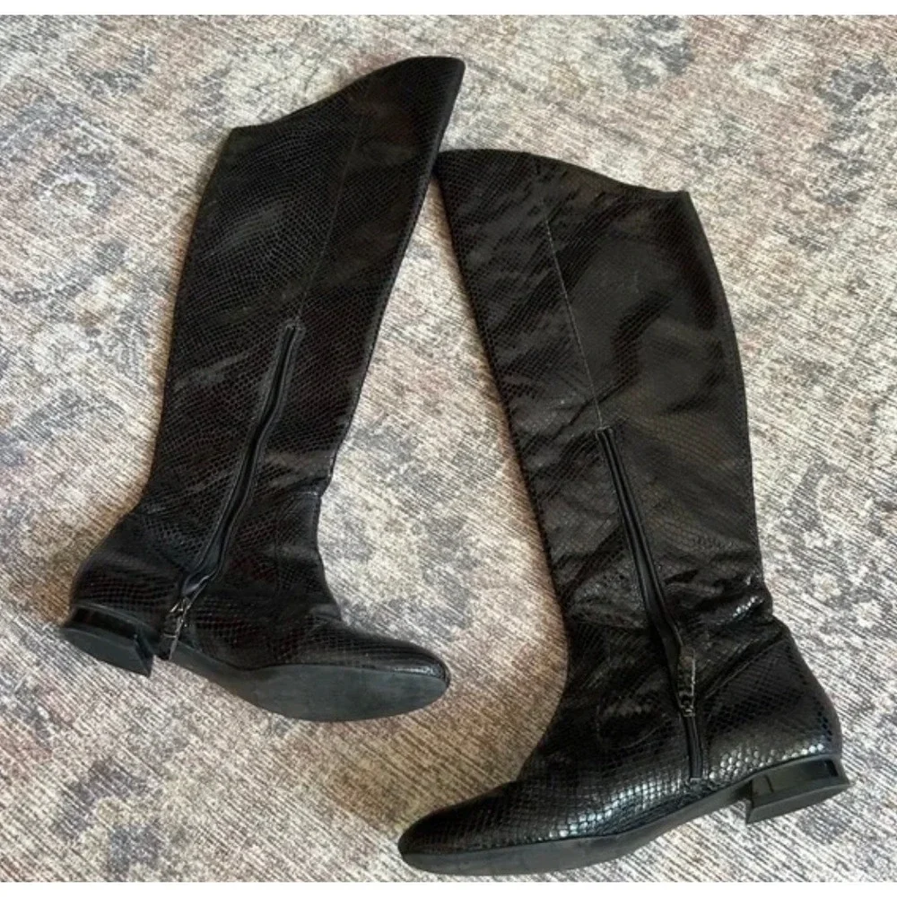 Via Spiga Black Kailey Leather Snake Embossed Knee-High Boot SZ 8.5